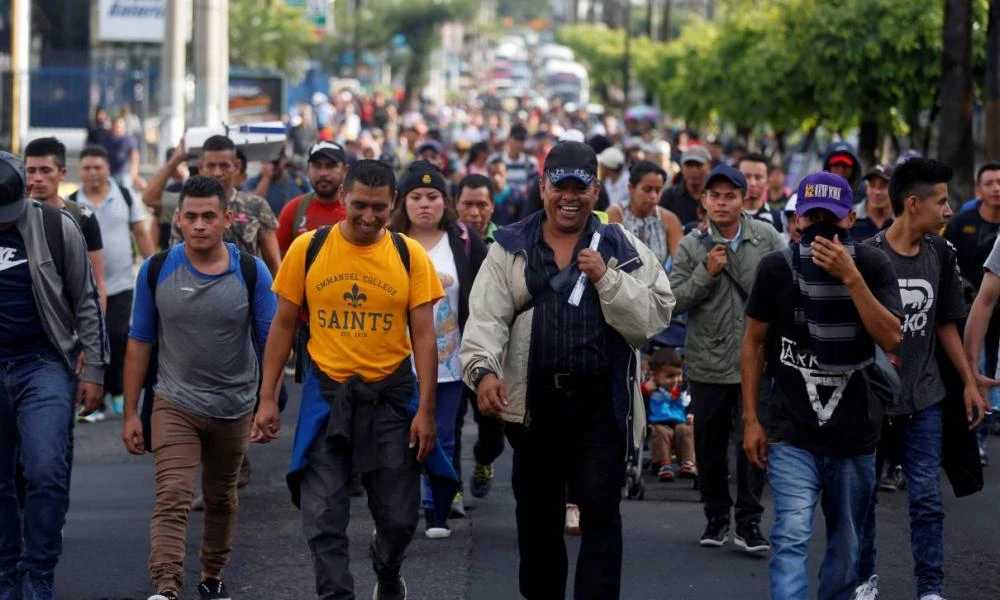 «Φρένο» σε καραβάνι μεταναστών από την Ονδούρα έβαλε η αστυνομία της Γουατεμάλας